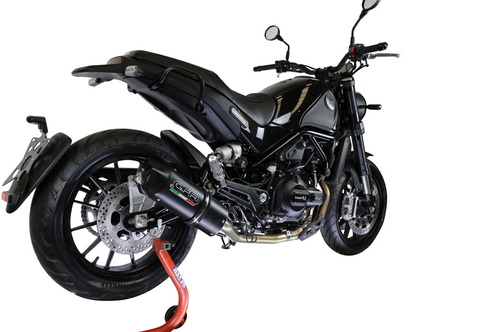 Escape compatível com Benelli Leoncino 500 2017-2024, Furore Evo4 Nero, Escape homologado semi-completo com db killer removível e com catalisador 