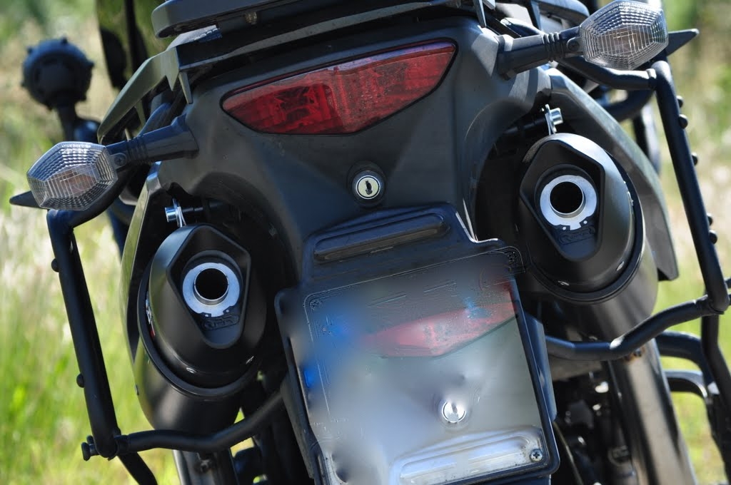 Escape compatível com Kawasaki Klv 1000 2004-2007, Furore Nero, Par de silenciosos de escape homologadas, com db killer removível e tubos de ligação específicos 