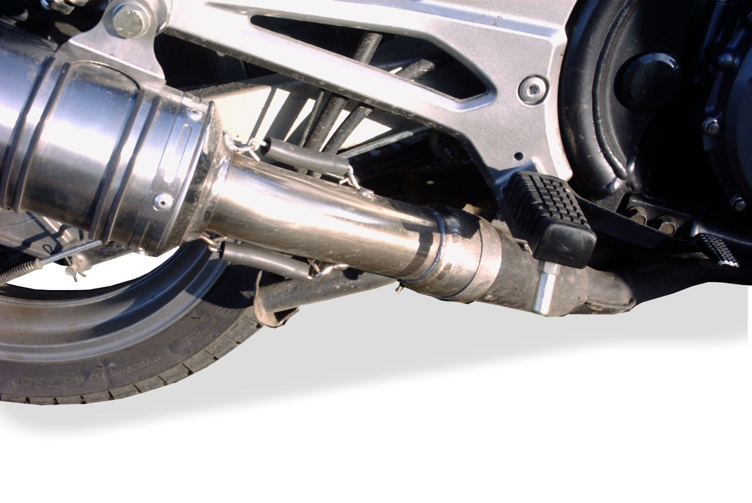 Escape compatível com Kawasaki ER 5 1996-2006, Satinox, Escape legal, homologado, silenciador com db killer removível e tubo de ligação específico 