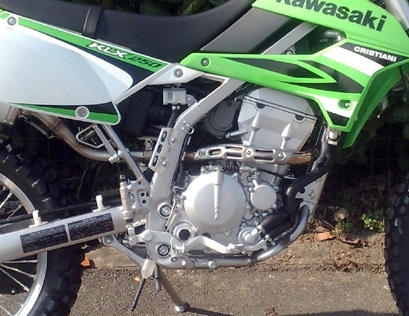 Escape compatível com Kawasaki KLX 250 R 1994-2007, Furore Nero, Escape legal, homologado, silenciador com db killer removível e tubo de ligação específico 