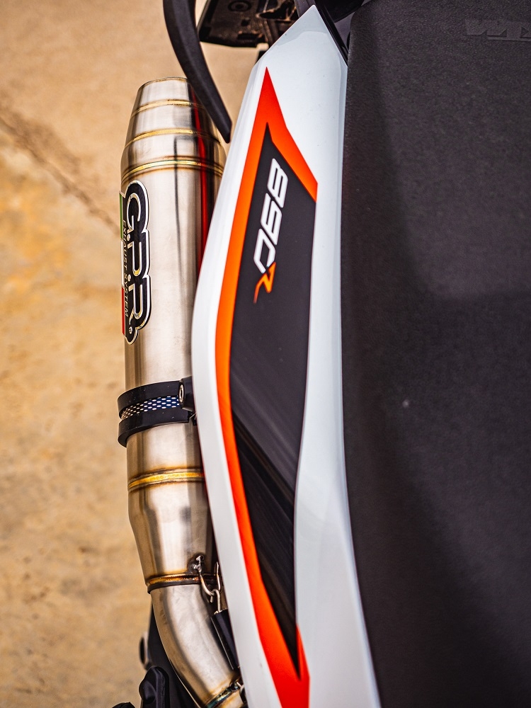 Escape compatível com Ktm Duke 890 2021-2024, Deeptone Inox, Escape legal, homologado, silenciador com db killer removível e tubo de ligação específico 