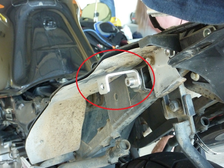 Escape compatível com Honda Varadero 1000 1999-2011, Trioval, Par de silenciosos de escape homologadas, com db killer removível e tubos de ligação específicos 