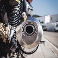 Escape compatível com Royal Enfield Interceptor 650 2019-2020, Satinox, Par de terminais de exaustão aprovados, com db killer removível, catalisadores e tubo de conexão específico 