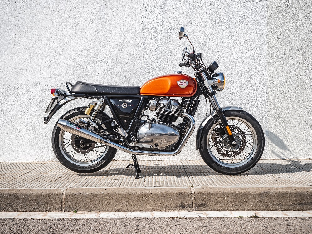 Escape compatível com Royal Enfield Interceptor 650 2019-2020, Ultracone, Par de terminais de exaustão aprovados, com db killer removível, catalisadores e tubo de conexão específico 