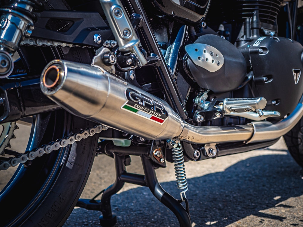 GPR escape compatível com  Triumph Street Twin 900 2015-2019, Deeptone Inox, Par de silenciosos de escape homologadas, com db killer removível e tubos de ligação específicos 