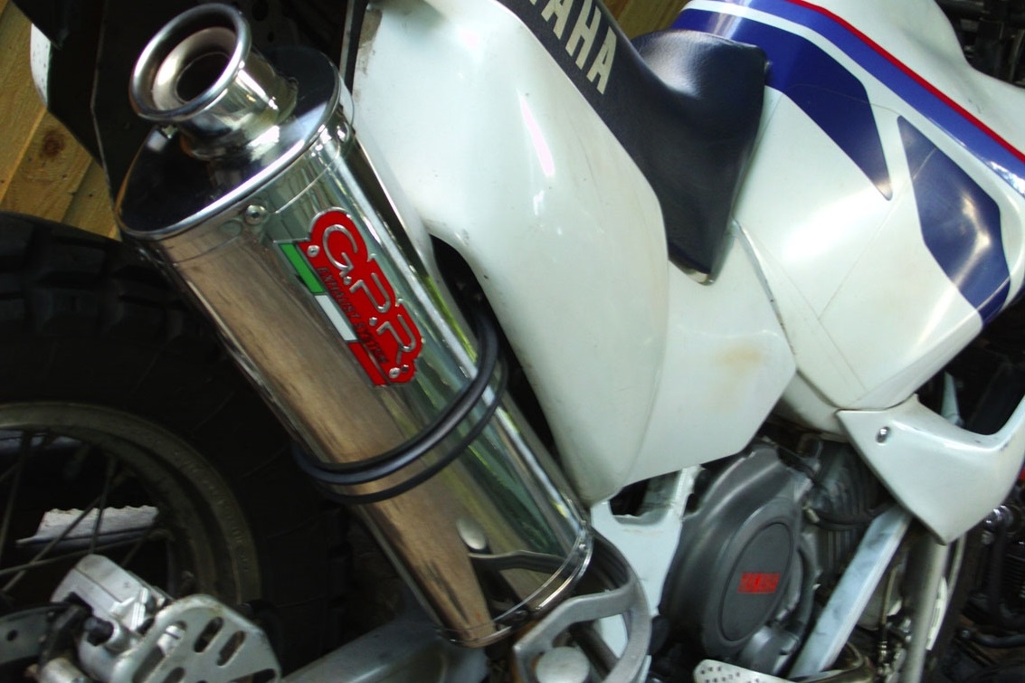 Escape compatível com Yamaha Xtz 750 Supertenere 1989-1997, Trioval, Escape legal, homologado, silenciador com db killer removível e tubo de ligação específico 