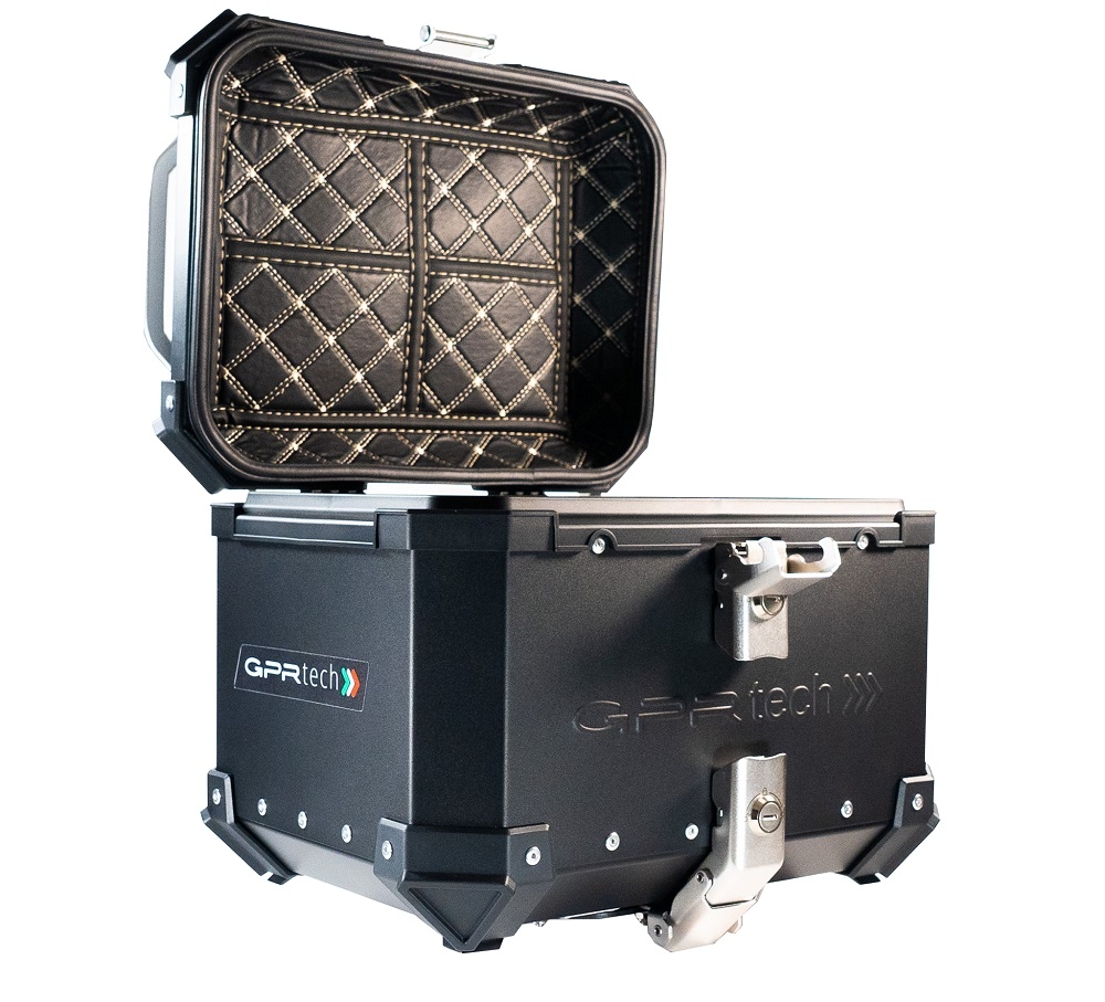 GPR TECH TOP CASE ALPI-TECH 26 LT. PRETO Top case em alumínio, cor preta com placa universal incluída Capacidade Litros 26