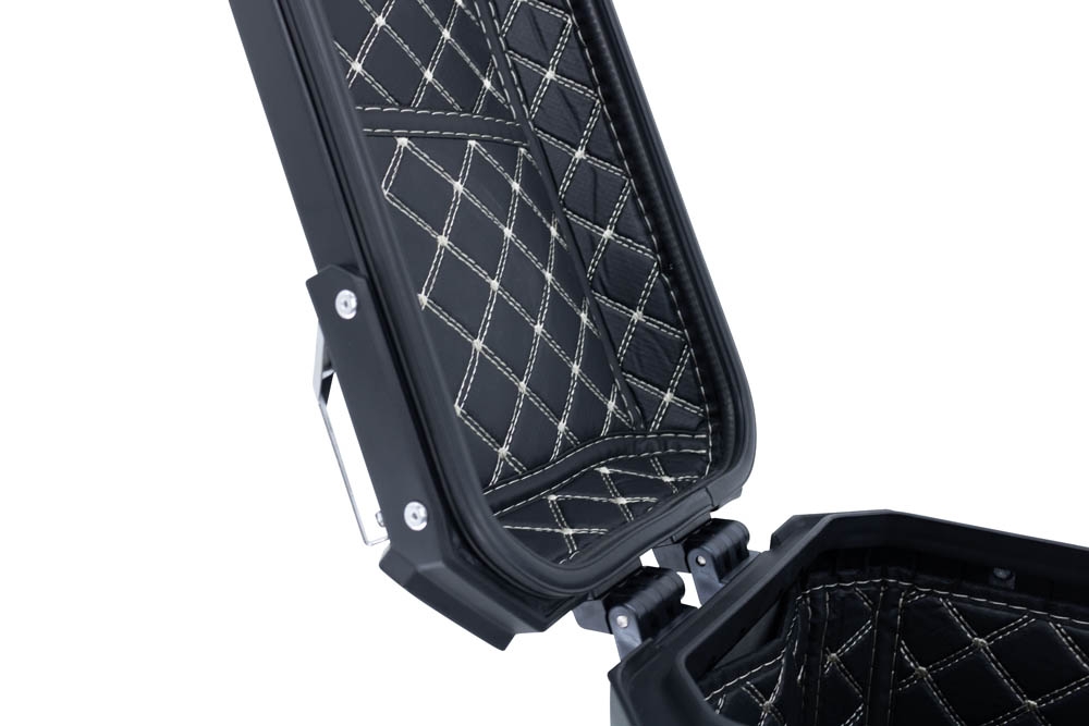 Par de malas laterais em alumínio com o lado direito contornado, cor prata com porta-bagagem específico GPR TECH compatível com  Bmw R 1200 Gs 2017/2018 e4
