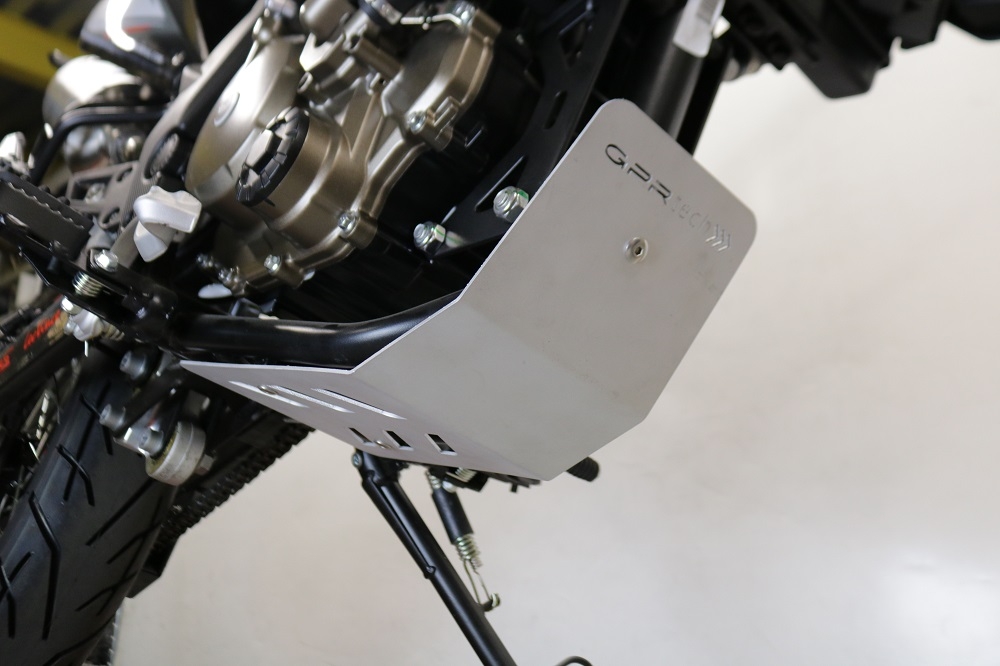 Placa antiderrapante de titânio GPR TECH compatível com F.B. Mondial Smx 125 Enduro 2021/2023 e5 Supermoto 2021/2023 e5