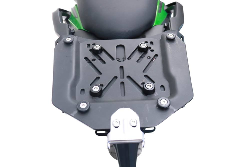 Placa de encaixe específica Top Case ALPITECH 35-45-55 LT GPR TECH compatível com Kawasaki Versys 650 2023/2024 e5 plus