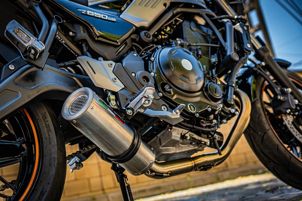 Escape compatível com Kawasaki Z 650 RS 2021-2023, M3 Inox , Silenciador homologado para ruído, com catalisador, linha completa 