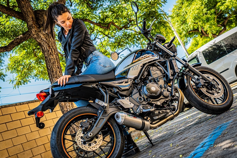 Escape compatível com Kawasaki Z 650 RS 2021-2023, Satinox, Silenciador homologado para ruído, com catalisador, linha completa 