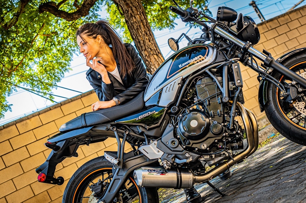 Escape compatível com Kawasaki Z 650 RS 2021-2023, Satinox, Silenciador homologado para ruído, com catalisador, linha completa 