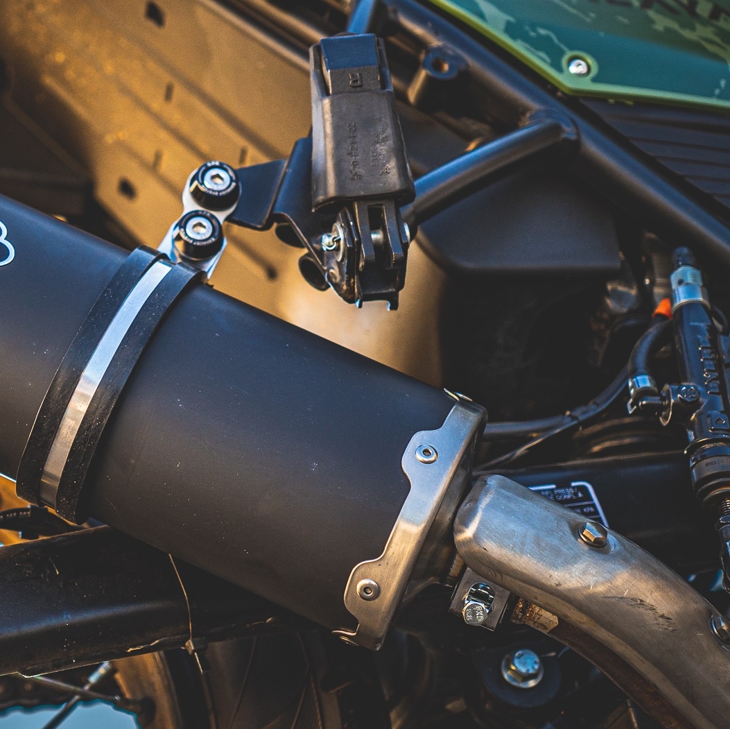 Escape compatível com Royal Enfield Himalayan 410 DIAM 42.5 2017-2020, Furore Evo4 Nero, Escape legal, homologado, silenciador com catalisador, db killer removível e tubo de ligação específico 