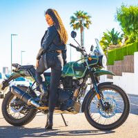 Escape compatível com Royal Enfield Scram 411 2022-2024, Furore Nero, Sistema racing Silencioso com tubo de ligação 