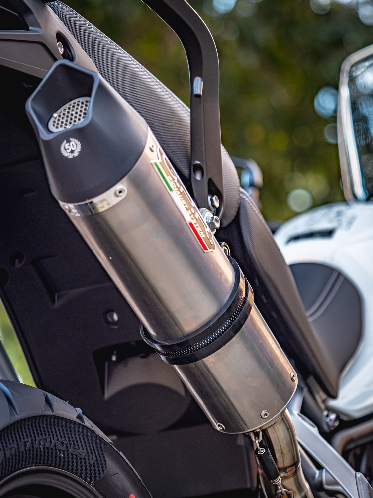 GPR escape compatível com  Triumph Tiger 900 2020-2023, New Grand Prix Evo Titanium, Escape legal, homologado, silenciador com db killer removível e tubo de ligação específico 
