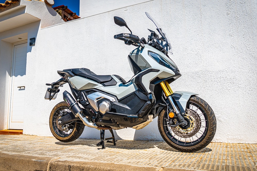 Escape compatível com Honda X-Adv 750 2021-2024, Furore Evo4 Nero, Escape legal, homologado, silenciador com db killer removível e tubo de ligação específico 