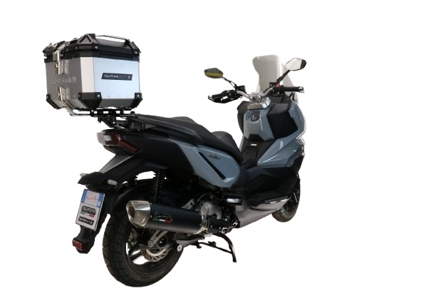 Top case maletas GPR TECH compatível com Sym ADX 300 2024/2026 e5 Plus Top Case Alpi-Tech em alumínio, cor prata com placa específica incluída Capacidade Litros 26